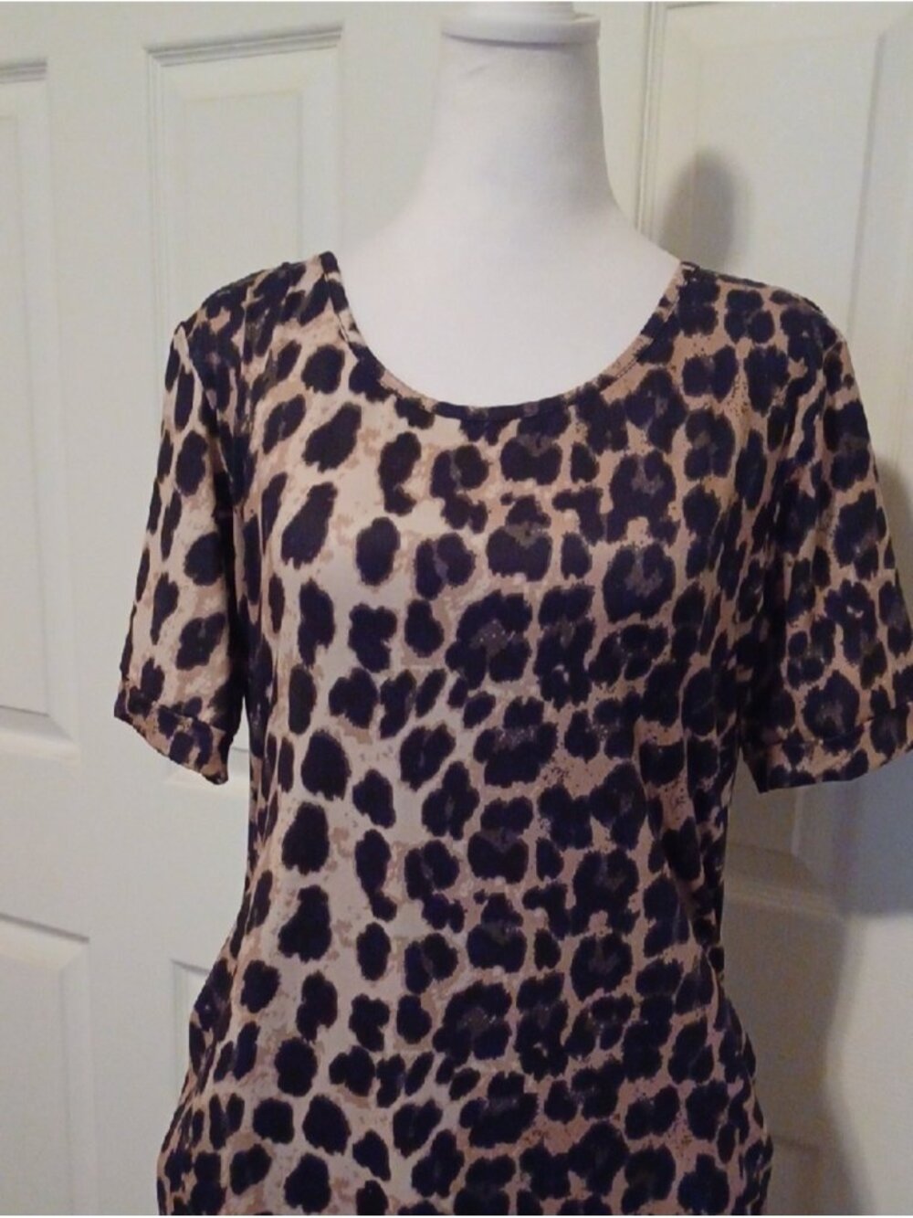 × Leopard Print Short Sleeve Bodycon Dress - Beige and Black Women's Size Large - Picture 8 of 12